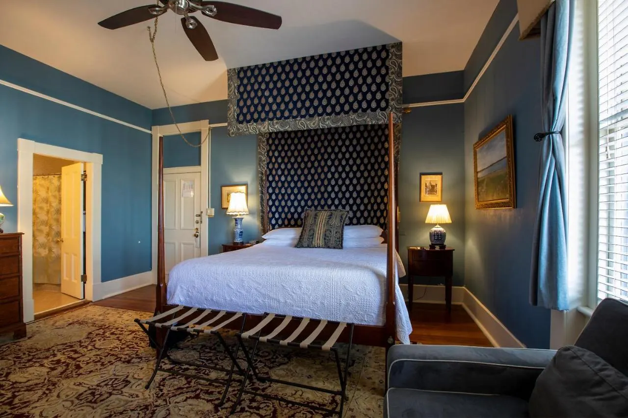 فندق مبيت وإفطار سافانا Foley House Inn