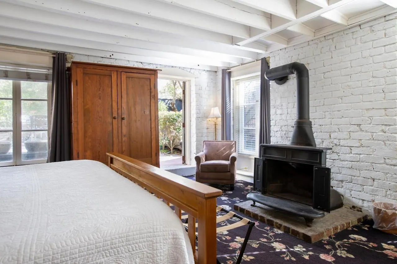 Bed & Breakfast Foley House Inn Savannah